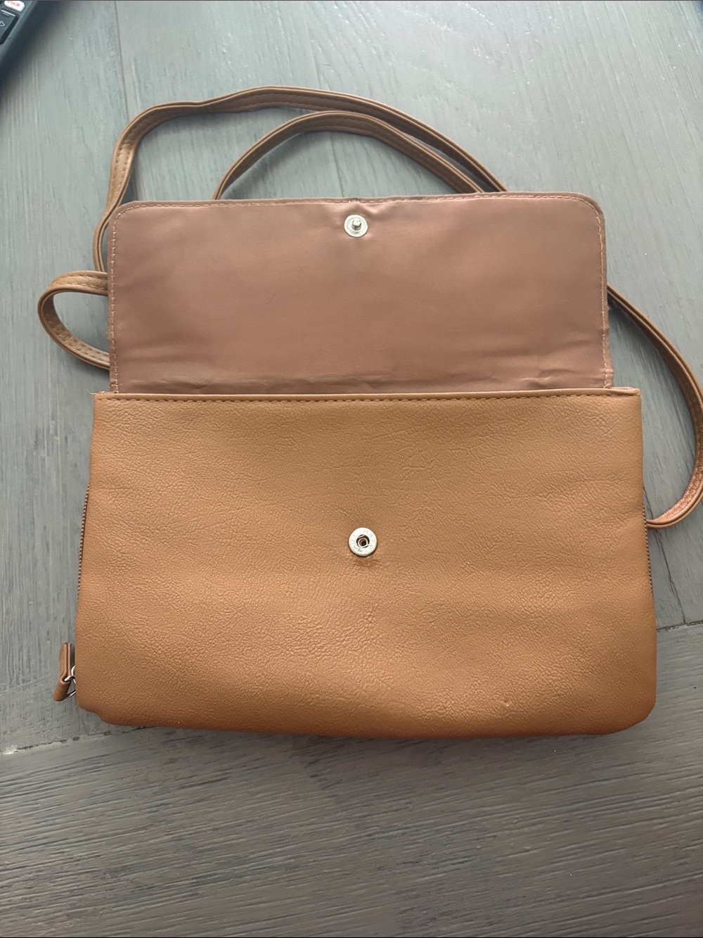 Classic Tan Crossbody Bag - Lightweight Everyday Shoulder Purse - Picture 2 of 4